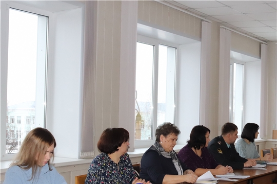 г. Алатырь: состоялось очередное заседание межведомственной комиссии по вопросам своевременности и полноты выплаты заработной платы, снижения неформальной занятости
