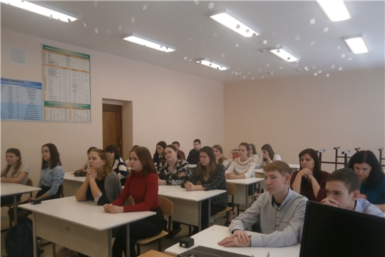 г. Алатырь: в рамках оперативно-профилактического мероприятия «Условник» в школе №2 прошёл информационный день