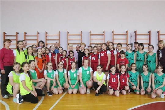 В Ленинском районе состоялся открытый турнир по баскетболу среди девочек