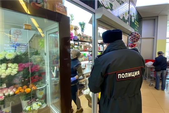 С чебоксарскими предприятиями торговли продолжается работа по нераспространению новой коронавирусной инфекции