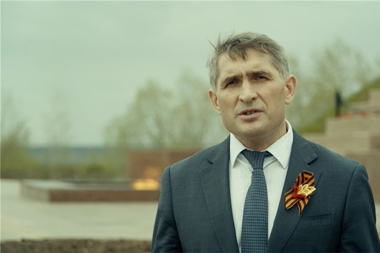 Врио Главы Чувашии Олег Николаев поздравляет с Днем Победы