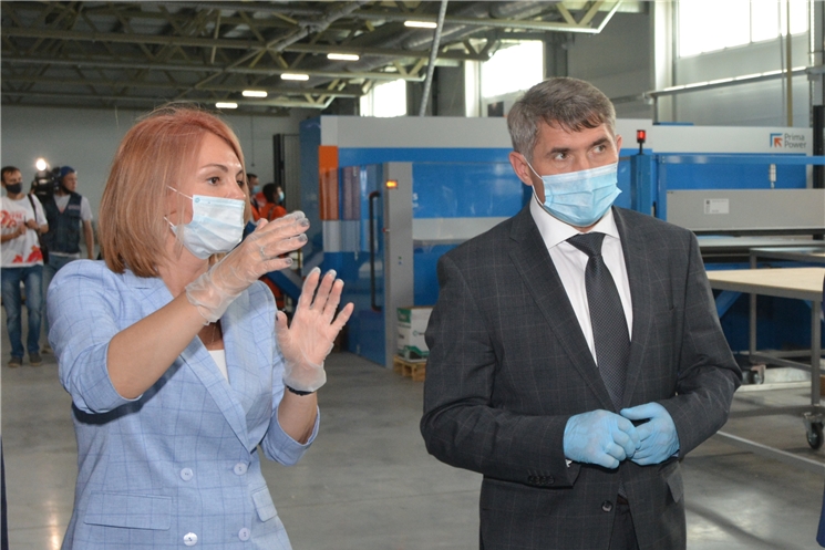 Олег Николаев открыл новое производство и оценил проекты «Росагролизинга» в Канашском районе