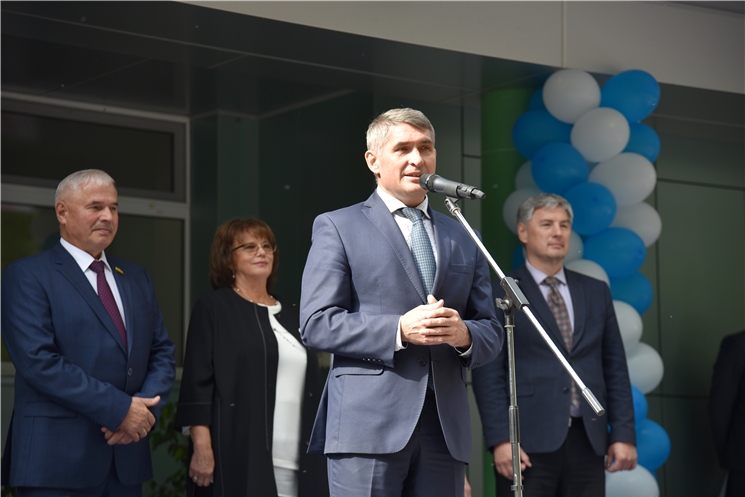 Олег Николаев принял участие в мероприятии, посвященном Дню работников нефтяной и газовой промышленности