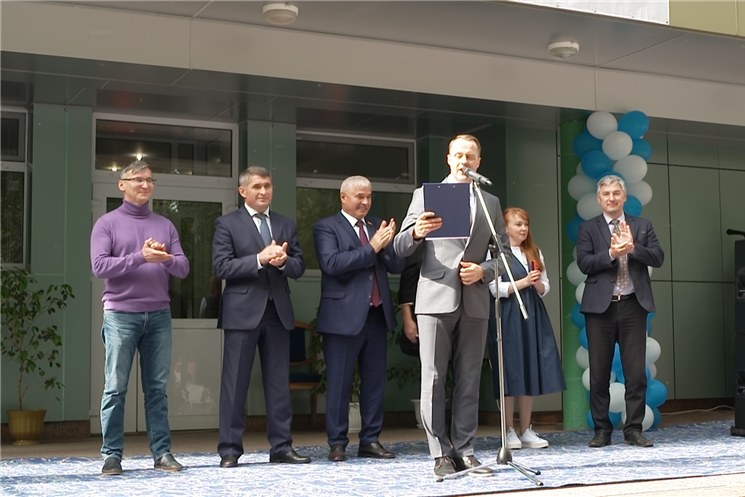 Врио Главы Чувашии Олег Николаев поздравил работников нефтяной и газовой промышленности