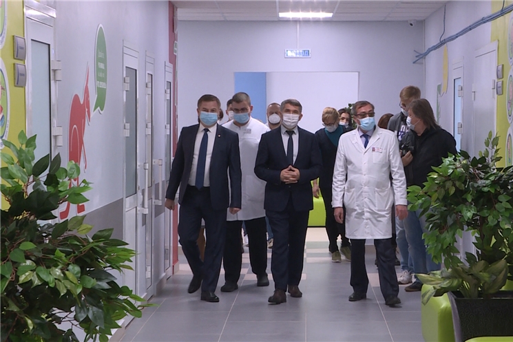 В Республиканской детской клинической больнице появились магнитно-резонансный томограф  и аппарат  для  устранения дыхательной и сердечной недостаточности