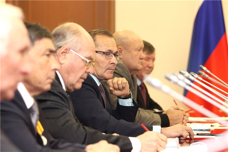Олег Николаев обсудил с ветеранами АПК вопросы развития сельского хозяйства