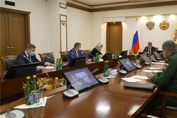 На заседании оперативного штаба решили отправить на каникулы учреждения дополнительного образования.