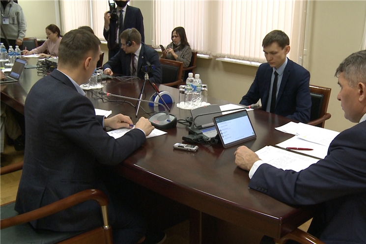 Глава Чувашии провел дистанционный приём граждан