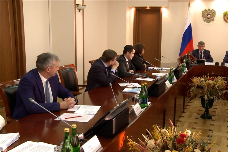 Сегодня на заседании Высшего экономического совета рассмотрели проблемные вопросы Канашского района и  города Канаш.