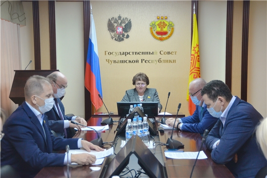 В Госсовете Чувашии идет работа над проектом республиканского бюджета на трехлетний период