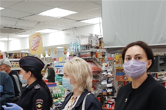 Мобильная группа проверяет соблюдение масочного режима