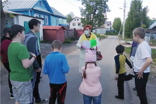 Жителям частного сектора Ленинского района напомнили о пожарной безопасности