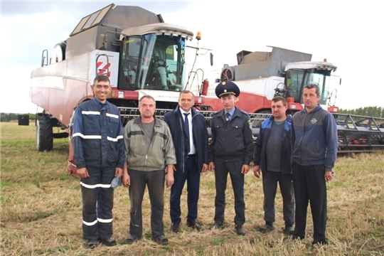 Труженики СХПК им. Суворова Моргаушского района завершили уборку зерновых