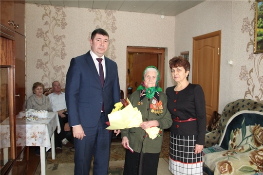 В районах Чувашии продолжается вручение юбилейных медалей в честь 75-летия Победы