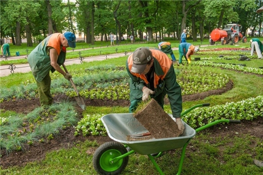 В Чувашии на общественные работы с начала 2020 года трудоустроено 2 865 человек