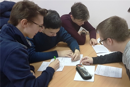 В ЧГУ им. И.Н. Ульянова проходит интеллектуальный турнир «Битва лицеев»