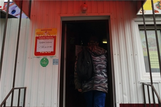Сегодня запрещена продажа алкогольной продукции: специалисты на административных участках выявили нарушения