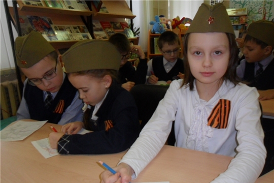  в библиотеках Новочебоксарска стартовала Программа патриотических чтений "Прадедушкины медали"
