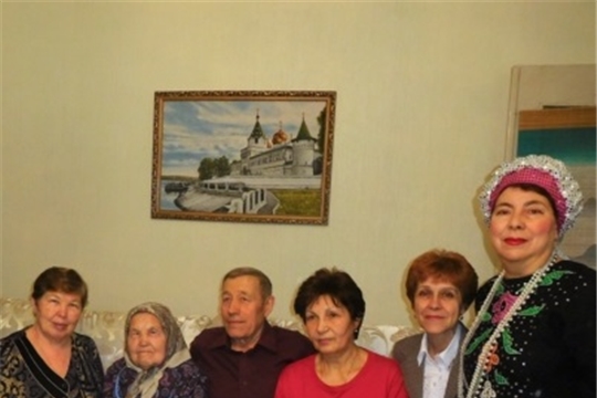 90 лет - вдове участника Великой Отечественной войны, ветерану труда Раисе Петровне Токаревой