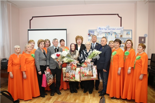 75-летие Победы в Великой Отечественной войне: ветеранам ТОС «Юраковский» вручили юбилейные медали