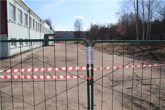 Глава администрации Новочебоксарска Ольга Чепрасова в очередной раз проинспектировала общественные территории, к которым ограничен доступ