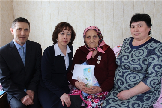 В Шемуршинском районе продолжается вручение медалей «75 лет Победы в Великой Отечественной войне 1941-1945 гг.»