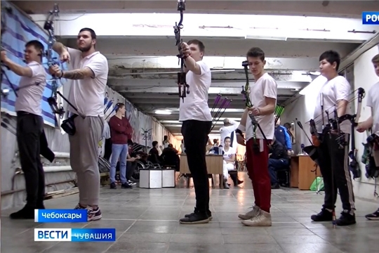 На первенстве Чувашии по стрельбе из лука определили самых метких спортсменов