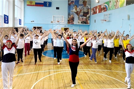 Спорт - норма жизни: в Чувашии успешно реализуется проект «Фитнес-Star! Долголетие в Наших руках!»
