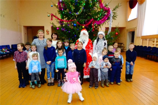 В Арабосинском сельском Доме культуры прошло праздничное мероприятие «Рождественские забавы»