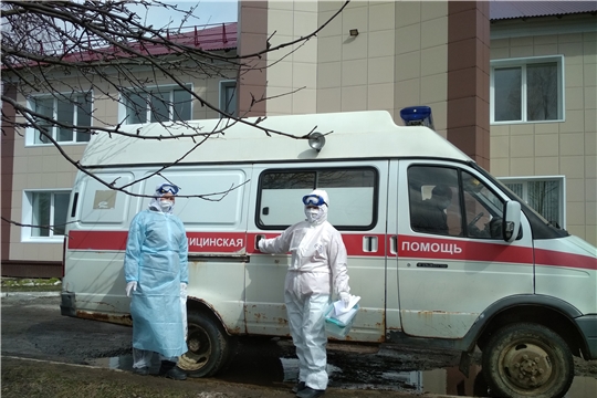 Медики Вурнарского района начали получать дополнительные выплаты за работу с инфицированными COVID-19