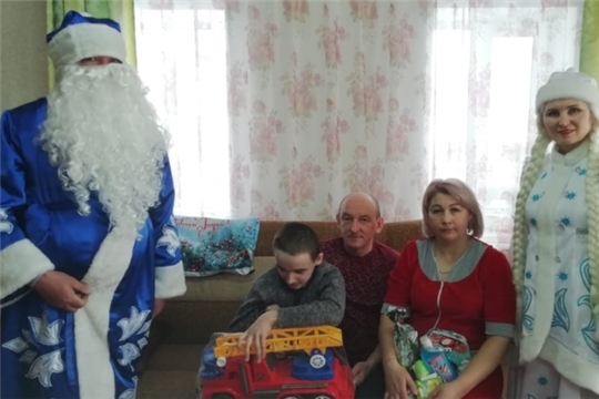 Фонд им. Ани Чижовой дарит радость Рождества