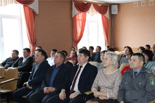 Муниципальные служащие Цивильского района заслушали Послание Президента России Федеральному Собранию Российской Федерации