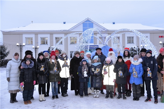Торжественное вручение подарков от  главы администрации Батыревского района учащимся, достигшим высоких результатов в 2020 году