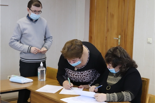 Первое организационное заседание Алатырской городской территориальной избирательной комиссии