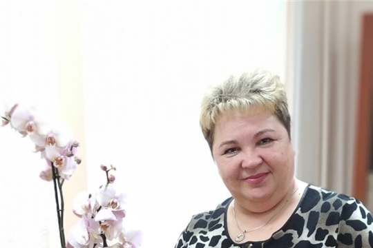 Председатель профсоюзной организации Чебоксарской детской школы искусств № 1 награждена юбилейной медалью Чувашрессовпрофа «100 лет профсоюзам Чувашии»