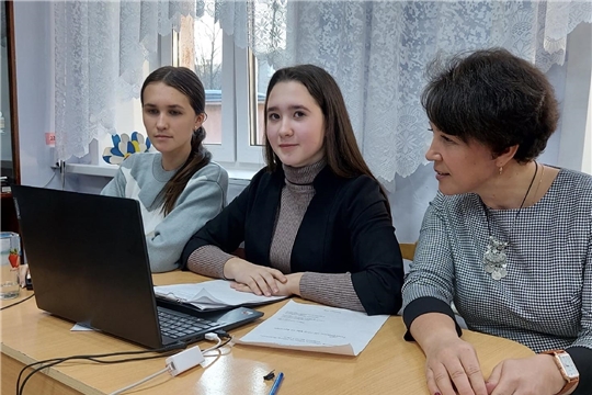 Чебоксарские школы приняли участие в научно-практической конференции, посвященной строительству Сурского и Казанского оборонительных рубежей