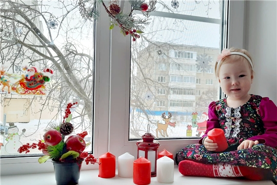Дошкольные учреждения города Чебоксары принимают активное участие во Всероссийской акции «Новогодние окна»