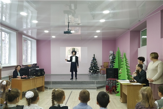 В чебоксарской гимназии № 2 реализован творческий проект «Театральные постановки по сказкам А.С. Пушкина»