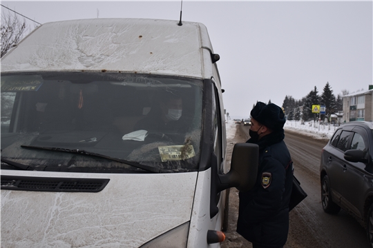 В Красноармейском районе продолжаются рейды по местам массового скопления граждан