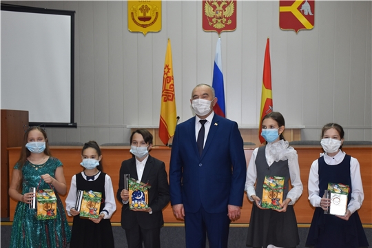 Одаренные дети Красноармейского района получили подарки от Главы Чувашии О.А. Николаева