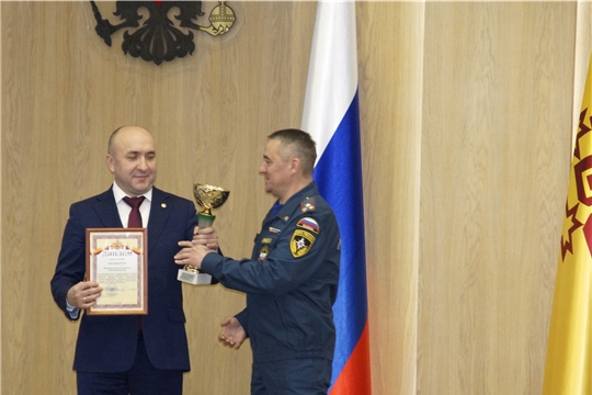Минсельхоз Чувашии удостоен Кубка и диплома первой степени за успехи в совершенствовании системы гражданской обороны