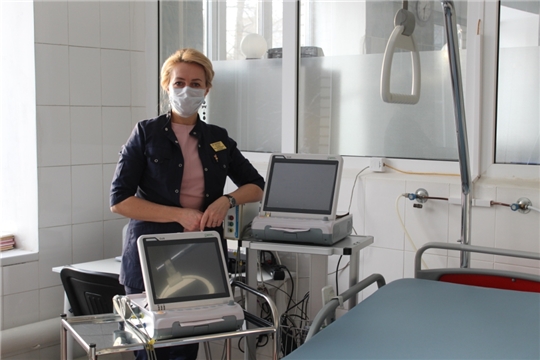 Чебоксарская ГЭС подарила перинатальному центру диагностическое оборудование и поздравила новорожденных