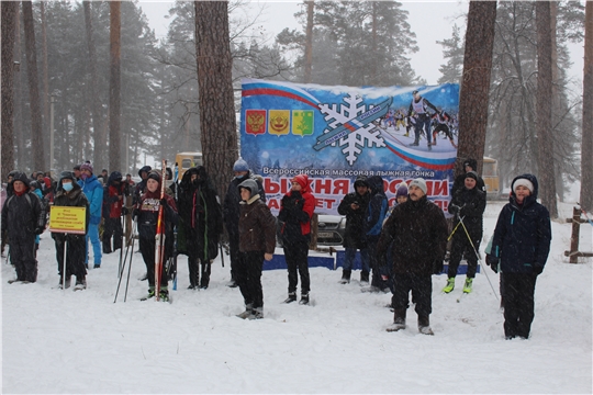 В Шемуршинском районе состоялась лыжная эстафета в честь открытия зимнего спортивного сезона 