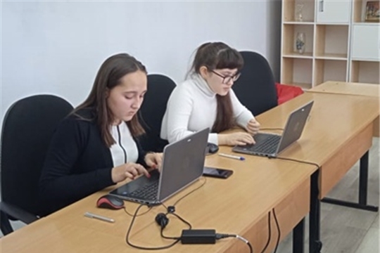 Учащаяся Янтиковской СОШ стала призером регионального этапа Всероссийской олимпиады школьников по вопросам избирательного права и избирательного процесса «СОФИУМ»