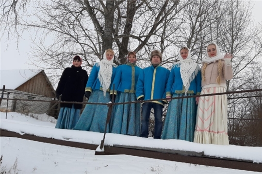 Работники культуры района присоединились к общероссийской акции "Новый год в каждый дом"