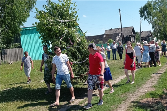 Жители Атратского сельского поселения традиционно отметили праздник Святой Троицы