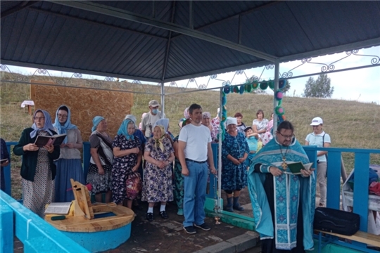 Освящение источника в деревне Сириккасы