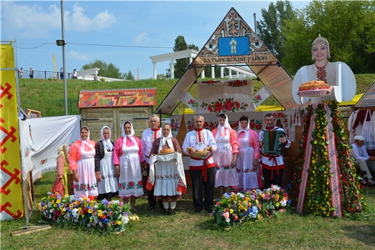 Делегация Батыревского района приняли участие на празднике Дня Республики