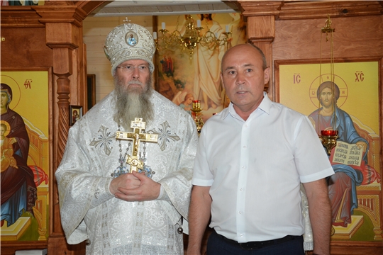 Епископ Алатырский и Порецкий Феодор совершил освящение храма преподобного Серафима Саровского  в Батыревском районе