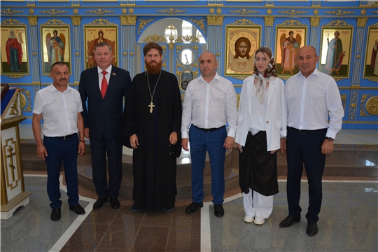 Гости района посетили храм Державной Иконы Божией Матери с.Батырево